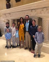 Последние твиты от donald trump jr. Kimberly Guilfoyle Shares Photos Of Lovely Spring Break With Donald Trump Jr And Their Kids Daily Mail Online