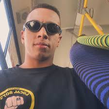 DEREK SOUZA • PRO SURFER (@dereksouza_oficial1) • Instagram photos and  videos