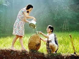 Foto unik pre wedding petani prewedding outdoor prewedding berlatar sawah nah kali ini hipwee wedding akan memberimu inspirasi foto prewedding di sawah budget ekonomis tapi hasilnya sumber : Prewedding Adat Sunda Di Sawah Ide Foto Prewed
