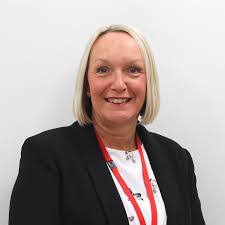 Beth Ingham's Instagram, Twitter & Facebook