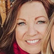 Amanda Boggs's Instagram, Twitter & Facebook