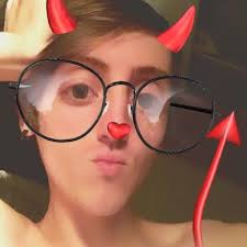 Joshua Mounts (@brokebackbitchh)