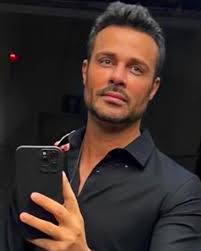 Profile for Julio Macedo lounge