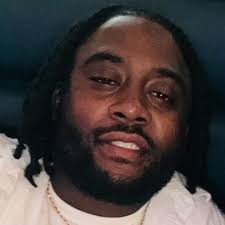 Not subway fat shaming us 😭😭 CC