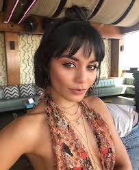 Vanessa Hudgens Coachella 2018 Vanessa Hudgens Short Hair Vanessa Hudgens Hair Short Hair With Bangs