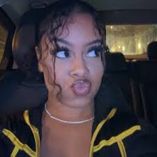 DaniLynn 🦋 (@dani.lynn)