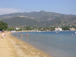 Σ' ένα φιλόξενο περιβάλλον, κοντά στη θάλασσα, μπορείτε να απολαύσετε τις διακοπές σας ανακαλύπτοντας τις ομορφιές της β. Paralia Agios Nikolaos Aidhpsoy Boreia Eyboia