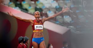 Rojas, en su primer salto, dejó marca de 15.41 para quebrar el récord olímpico, vigente … Z34v3wpugkazjm