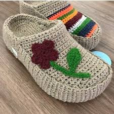 Best 12 Pantuflas Skillofking Com Crochet Shoes Pattern Knitted Slippers Pattern Crochet Slipper Pattern