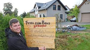 Wählen sie aus illustrationen zum thema haus gesucht von istock. Grossrohrsdorf Sachsen Dating Aktion Suche Frau Biete Haus Regional Bild De