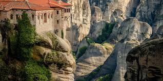 Meteora is one of the gems of greece and second only to mount athos as being the largest and most important complexes of eastern orthodox monasteries. Meteora Kloster Griechenland De