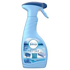 Desodorisant Textile Eveil Printanier Febreze Le Spray De 500ml A Prix Carrefour En 2020 Desodorisant Recyclage De Tissu Spray