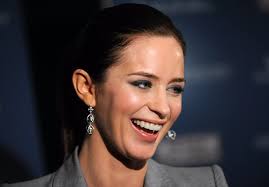 Oscar-nominated Emily Blunt seen in NJ restaurant