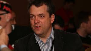 Oculus continues hiring spree with Valve's former business director