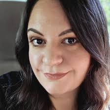 Help us congratulate Belinda Seal as the winner of the gift certificate for  this week.