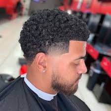 La coiffure homme noir dégradé sous toutes ses coutures. 200 Meilleures Idees Sur Coupe Afro Homme Teinture En 2021 Coupe Afro Homme Teinture Coupe Afro Homme Afro Hommes