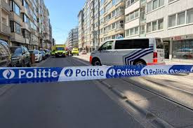 Politie ter plaatse in centrum Oostende na incident: kusttram onderbroken, grote drukte in de binnenstad