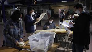 La primaria que tenga más votación perfilará mejor a su candidato para noviembre. Elecciones Primarias En Chile El Domingo Se Elige En Las Urnas Los Candidatos Presidenciales De Derecha E Izquierda Mundo El Comercio Peru