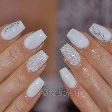 In that case, maybe coffin end nails are more your style when it comes to shape! Gorgeous Short Acrylic Nails Ideas 2020 Gift Collins