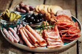 Rossella is making a tasty italian antipasto using the the botticelli italian antipasto as a base. Variados Sabores Con Aroma Italiano El Antipasto Cocina Y Vino