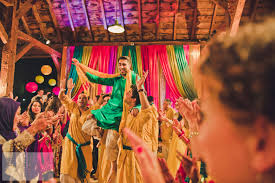 25 Songs You Will Hear At Every Single Mehndi This Shaadi Season You can find indian songs lyrics urdu, pakistani indian songs lyrics, songs lyrics in urdu, mehndi songs lyrics in urdu, indian love songs lyrics, old indian songs lyrics, indian songs list. 25 songs you will hear at every single mehndi this shaadi season