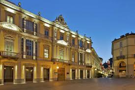 Stai cercando banca, business e service, finanziario, finanza, conto corrente, interessi asti. Soliti Noti E Un Carneade Al Palio Bancario Di Asti Lospiffero Com