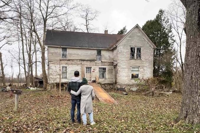 Couple Restores 1908 Farmhouse Without 'Builder-Grade Finishes' (Exclusive)