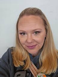 These back lit drawings are proving to be popular,I do love the concept of  dark & light,creating an image that convinces the eye to see the whole  picture at a glance. “Contours”