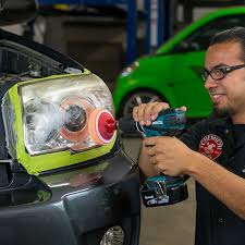 Chemical Guys Headlight Lens Restorer And Protectant Helps Remove Oxidation And Makes Dull Headlights Come Back To Life