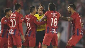 Cerro porteno paraguay, primera division. La Polemica En River Cerro Porteno Por Que Estuvo Bien Cobrado El Penal De Larrivey A De La Cruz A Instancias Del Var Infobae
