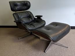 But, in the best practice of mid century modern style, the eames couple didn't stop at functionality alone, but instead further developed their design so that it is marked with timeless eames plastic chairs collection profoundly influenced not only furniture design, but also interior design as a whole. Mid Century Modern Eames Style Lounge Chair With Ottoman By Selig Epoch