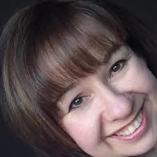 Amanda Parrott's Instagram, Twitter & Facebook