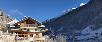 The haus bergwelt is located very close to the center of lech. Das Hotel Bergwelt In See In Tirol Komfortzimmer Und Ferienwohnungen