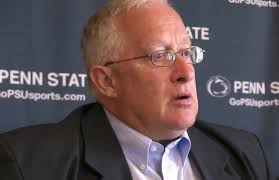 Bill O'Brien greets throng of Penn State fans, alumni during visit here