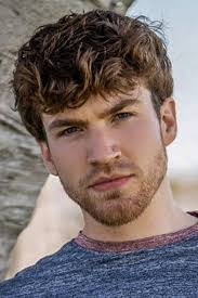 Carter Collins's Instagram, Twitter & Facebook