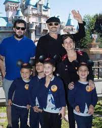 Comenzó el juicio por la filiación de los hijos nacidos durante su relación con nacho palau. Miguel Bose Nego En El Juicio La Paternidad De Los Cuatro Hijos Que Tiene Junto A Nacho Palau Gente El Pais