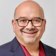 Monte Giles's Instagram, Twitter & Facebook