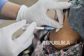 Pemeriksaan urine, untuk melihat adanya abnormalitas pada air kemih yang dapat menjelaskan faktor penyebab dari penyakit ginjal kronik. Pasien Gagal Ginjal Kronik Minta Prioritas Vaksinasi Covid Republika Online