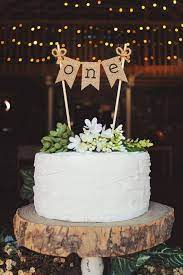 Our curated party kits come with themed birthday party decorations and supplies in just the right quantities for your celebration. One Cake Topper 1st Birthday Cake Topper First Birthday Cake Topper One Cake Banner One Cake Banner 1st Birthday Number One Rustic Premier Anniversaire De Bebe Gouter Anniversaire Idee Gateau