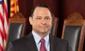 Critics of the Arizona Supreme Court's Abortion Ruling Seem Confused About  Judges' Role