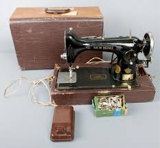 It's been at my parents ever since because i never had any room for it. Vintage New Home Sewing Machine Sold At Auction On 23rd April Bidsquare