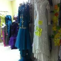 Malam pertama pengantin baru diatas ranjang empuk. Butik Pengantin Bunga Qaseeh