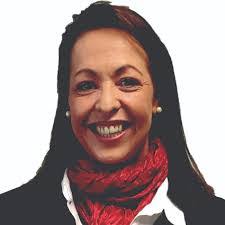 Warren Ireland's Instagram, Twitter & Facebook