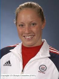 Sara Lowes's Instagram, Twitter & Facebook