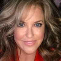 Dana Daniel's Instagram, Twitter & Facebook