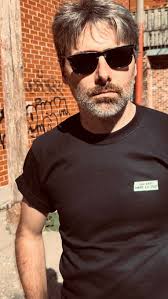 Énorme merci @takedownstudio pour cette super collaboration!, Regarde les  magnifiques T-shirts à notre image! On est bien fiers, et