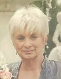 Keri Dahl's Instagram, Twitter & Facebook