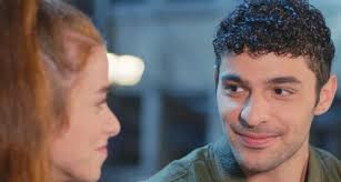 Halit özgür sarı sevgilisi var mı? Dirilis Ertugrul Ile Basladi Hakan Muhafiz Sampiyon Ve Kirmizi Oda Dan Sonra Bir Piyango Daha Vurdu