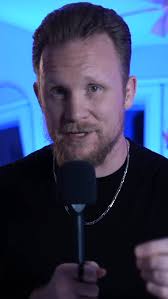 These two women YELLED at me for this?!😳🚨 #redlightdistrict #amsterdam  #vlog