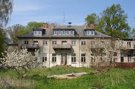 Ideas for where to take photos at century manor farm. Manor Houses Estates Manor Houses And Farm Houses C Cramon